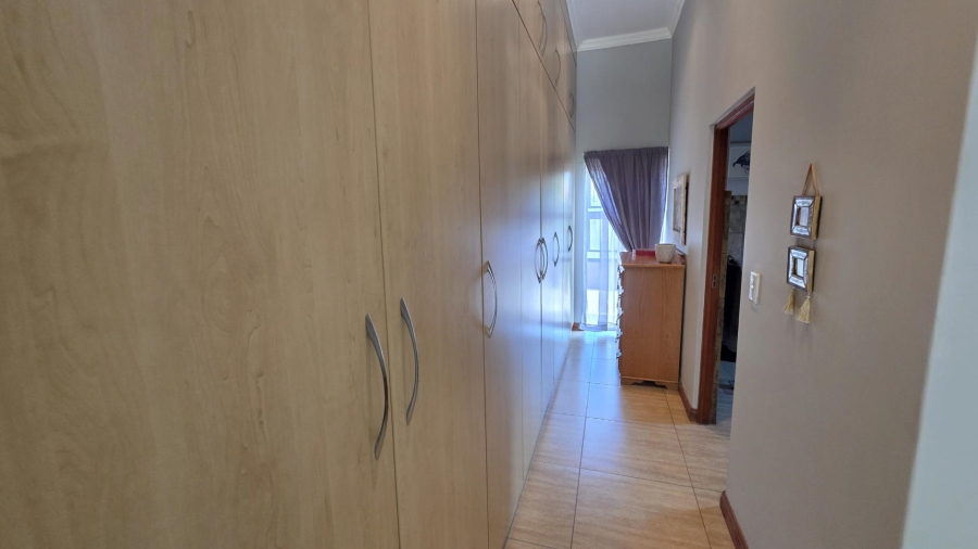 4 Bedroom Property for Sale in Leloko North West